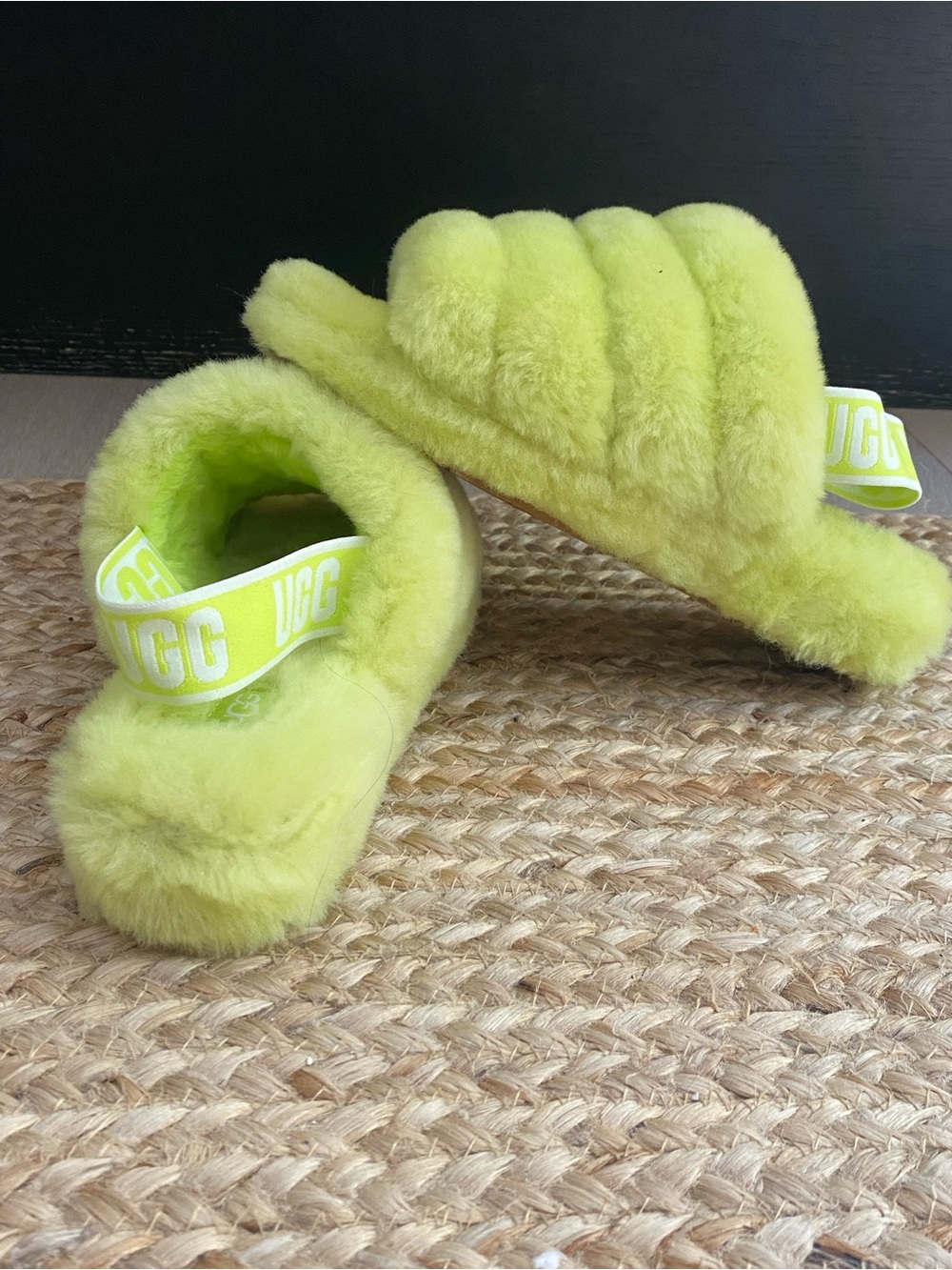 UGG Fluff Yeah Slippers - Key Lime - Size 7